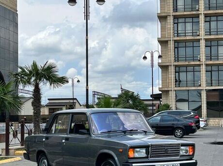 LADA (VAZ) 2107