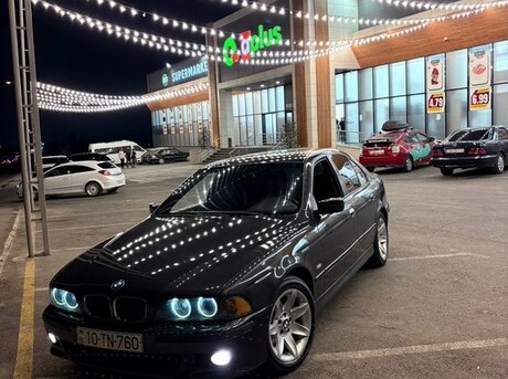BMW 525