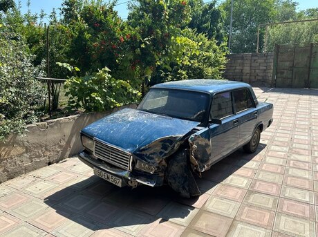 LADA (VAZ) 2107