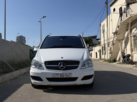 Mercedes Viano