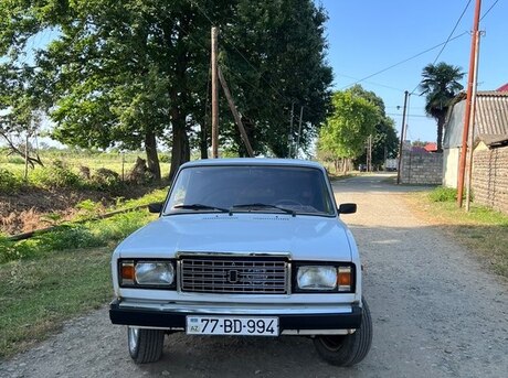 LADA (VAZ) 2107