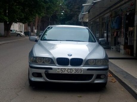 BMW 523