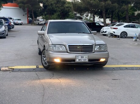 Mercedes C 230