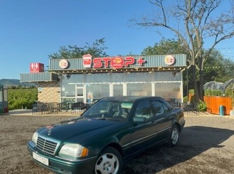 Mercedes C 180