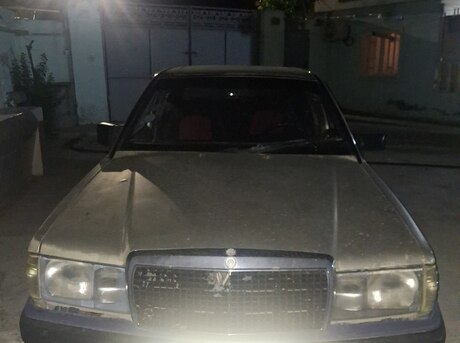 Mercedes 190