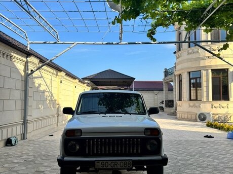 LADA (VAZ) Niva