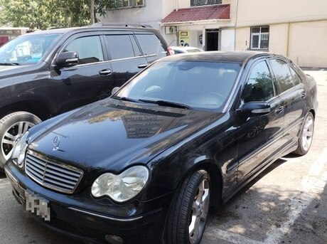 Mercedes C 230