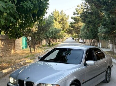 BMW 525