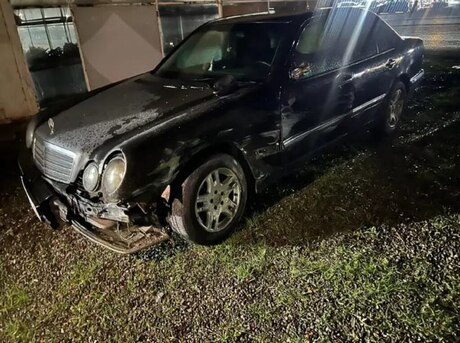 Mercedes E 220
