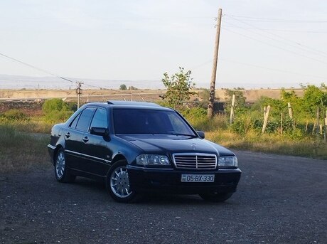 Mercedes C 180