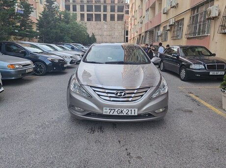 Hyundai Sonata