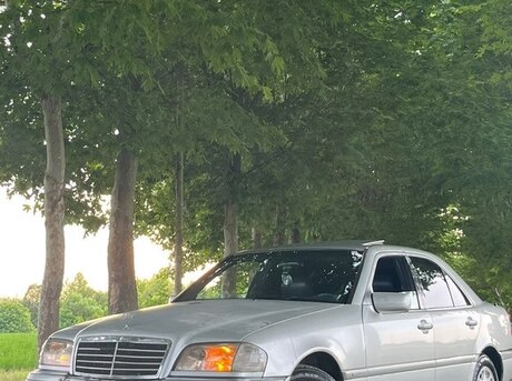 Mercedes C 220