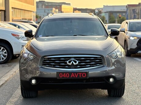 Infiniti FX35