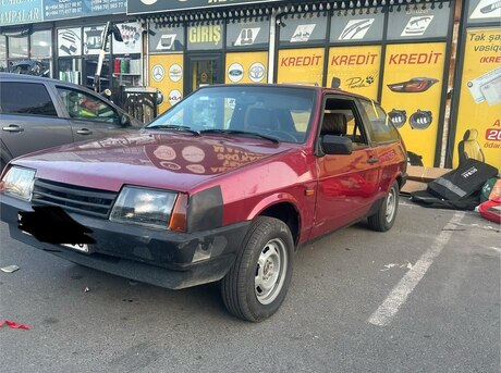 LADA (VAZ) 2108