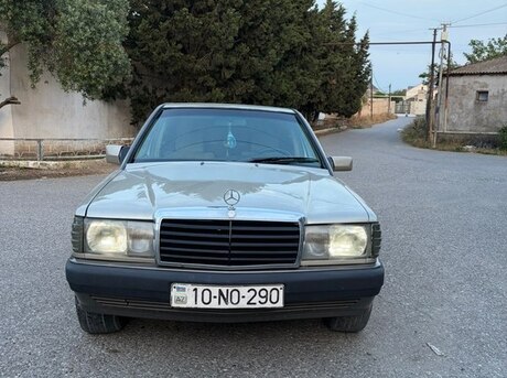 Mercedes 190