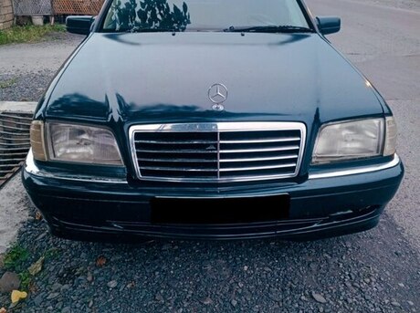 Mercedes C 180