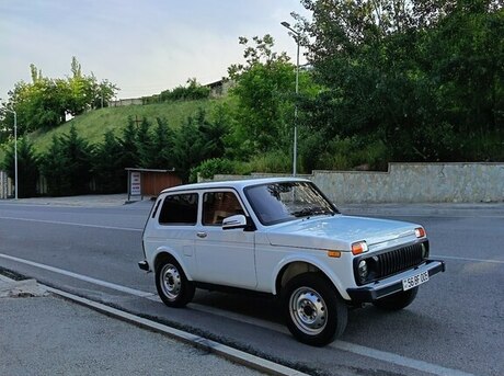 LADA (VAZ) Niva