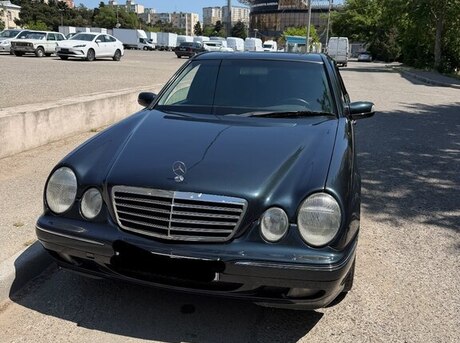 Mercedes E 270