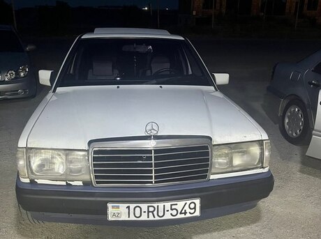 Mercedes 190