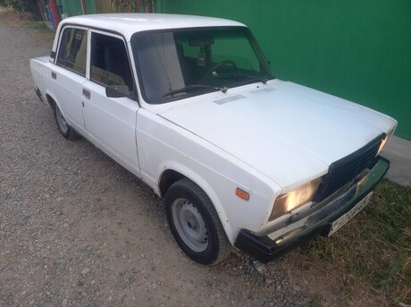 LADA (VAZ) 2107