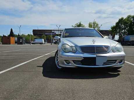 Mercedes C 200