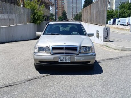 Mercedes C 280