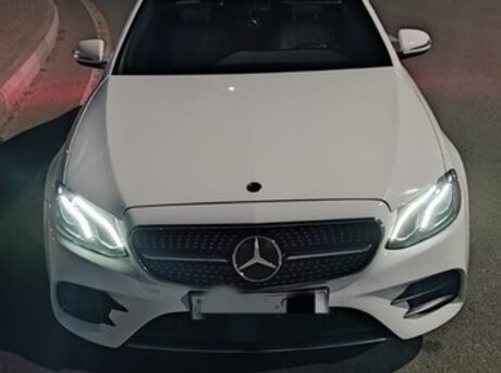 Mercedes E 300