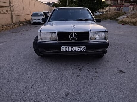 Mercedes 190