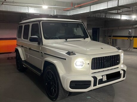 Mercedes G 400