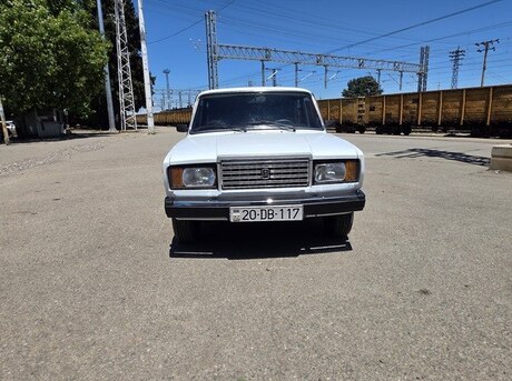 LADA (VAZ) 2107