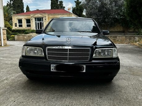 Mercedes C 230