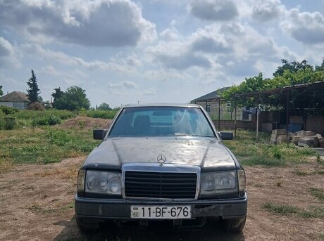 Mercedes 200 D