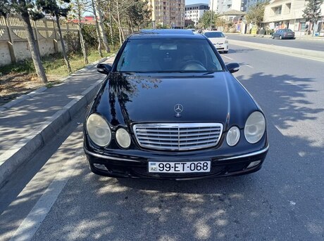 Mercedes E 220