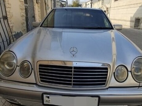 Mercedes E 290