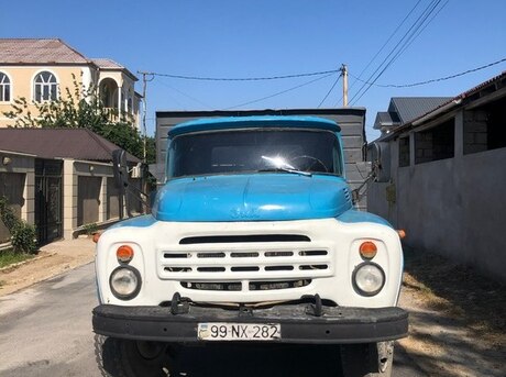 ZIL 130