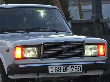 LADA (VAZ) 2107