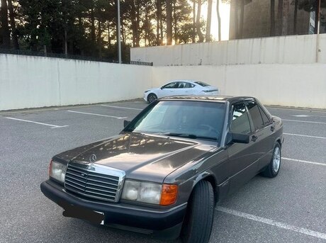 Mercedes 190