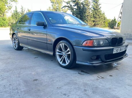 BMW 523