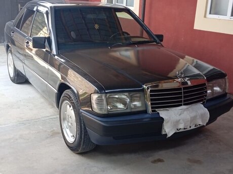 Mercedes 190