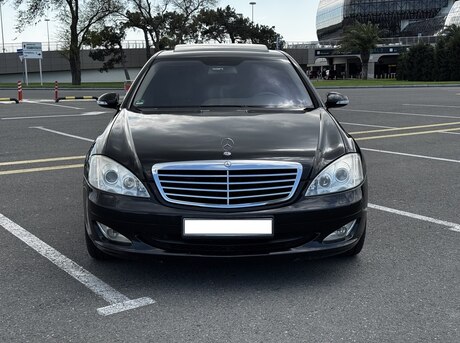 Mercedes S 320