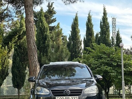Volkswagen Golf R32