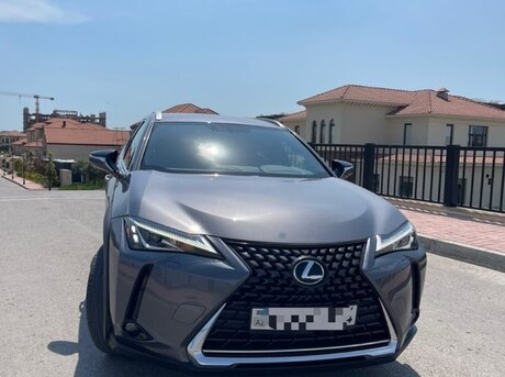 Lexus UX 200