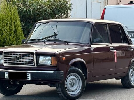 LADA (VAZ) 2107