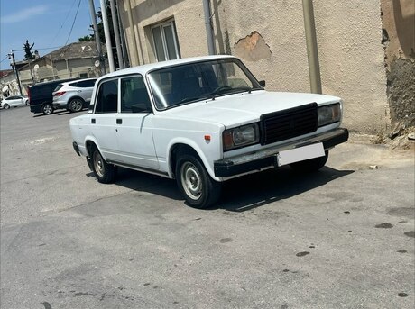 LADA (VAZ) 2107
