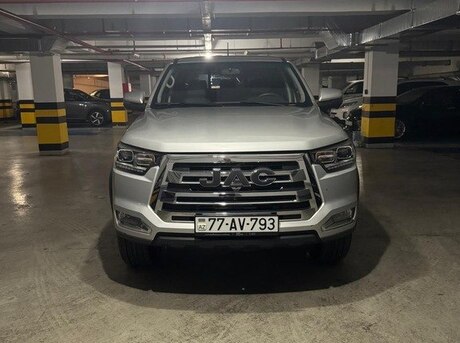 JAC T8
