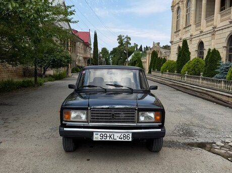LADA (VAZ) 2107
