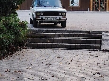 LADA (VAZ) 2106
