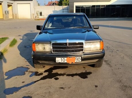 Mercedes 190