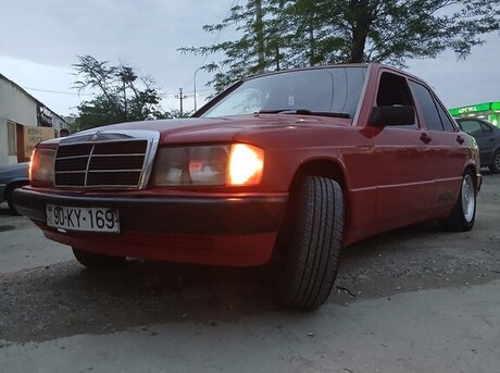 Mercedes 190