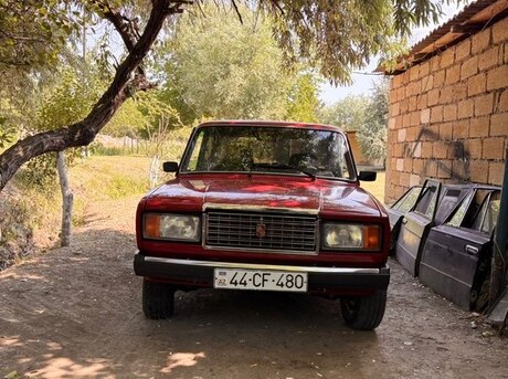 LADA (VAZ) 2107